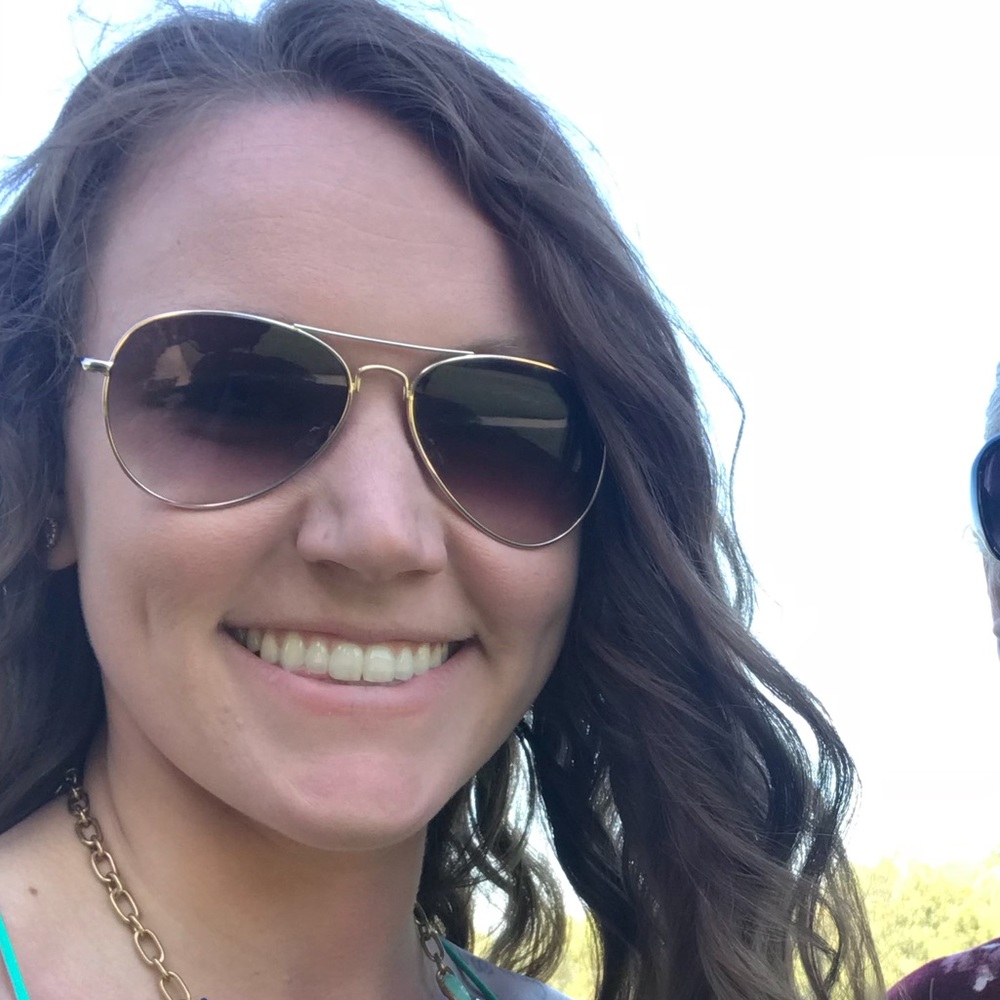 Meet your Posher, Lindsay